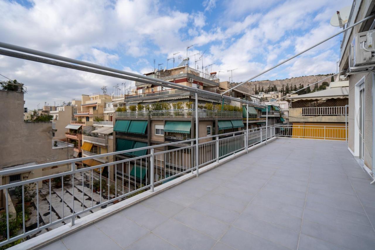 Athens Hideout Apt, Big Rooftop With City View Apartamento Exterior foto
