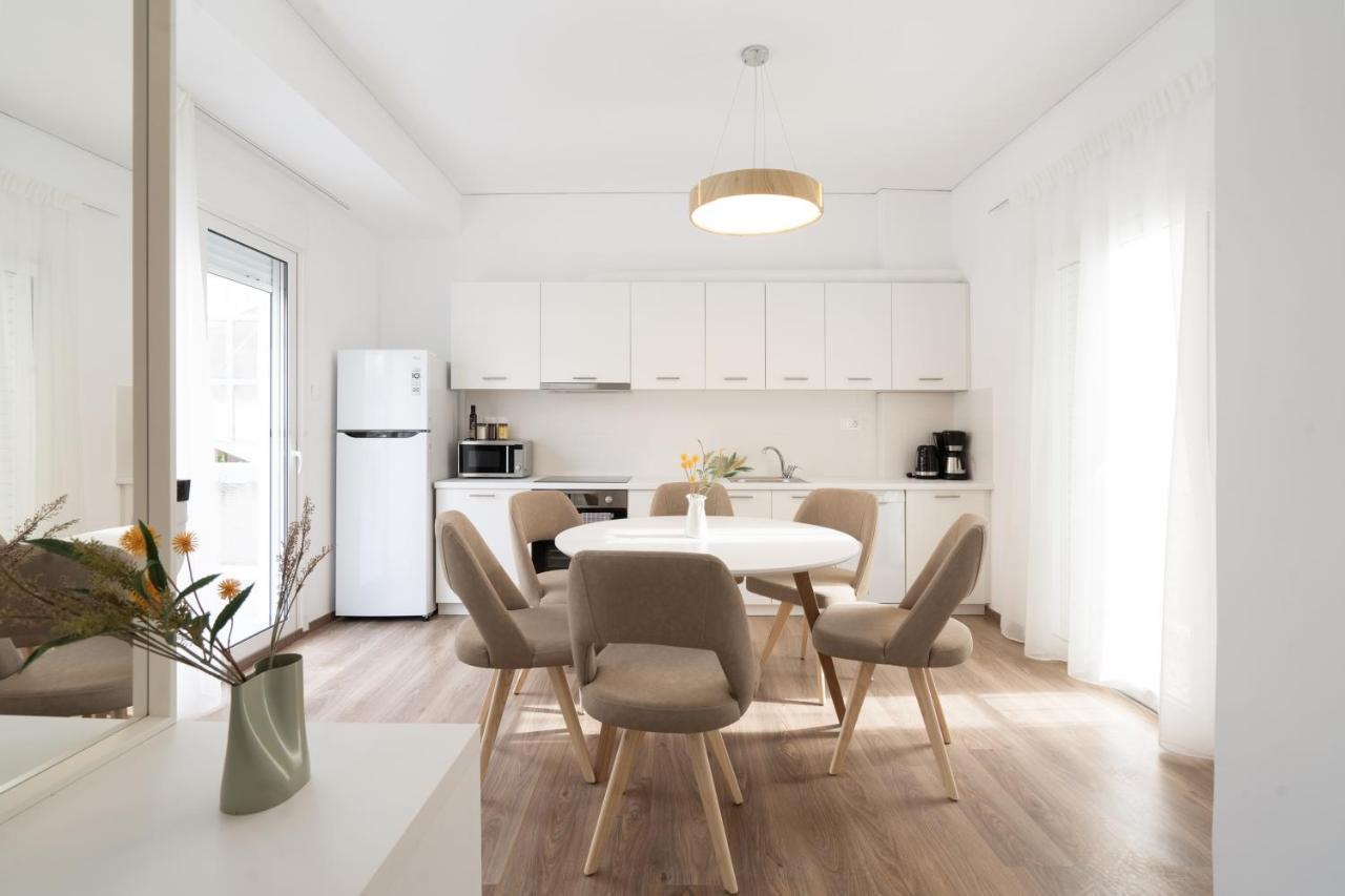 Athens Hideout Apt, Big Rooftop With City View Apartamento Exterior foto