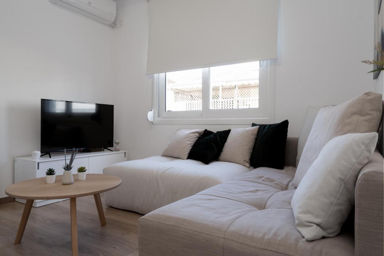 Athens Hideout Apt, Big Rooftop With City View Apartamento Exterior foto
