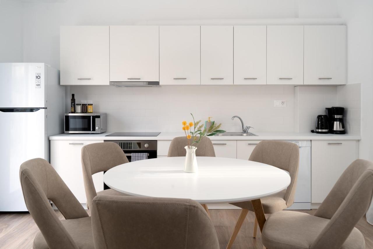 Athens Hideout Apt, Big Rooftop With City View Apartamento Exterior foto
